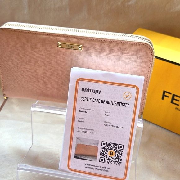 Fendi Blush Pink Zip Wallet - Picture 2 of 8